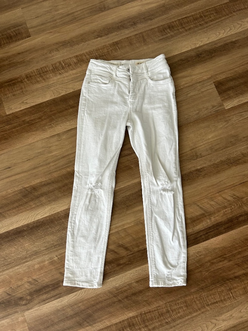 Anthropologie Pilcro and the Letterpress White Jeans